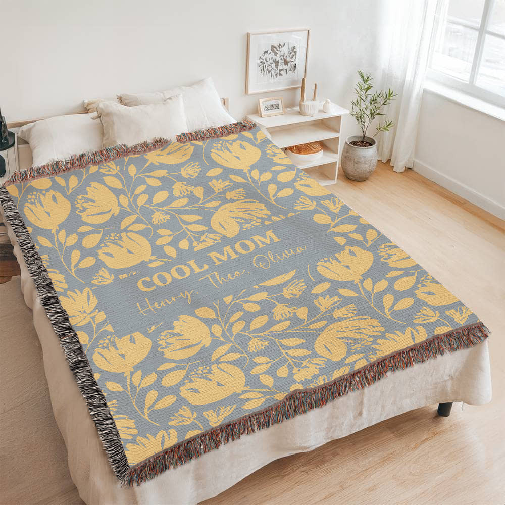 Personalized Blanket - Custom Gift for Mom, Grandma, Mimi, Abuela. Gift for her!