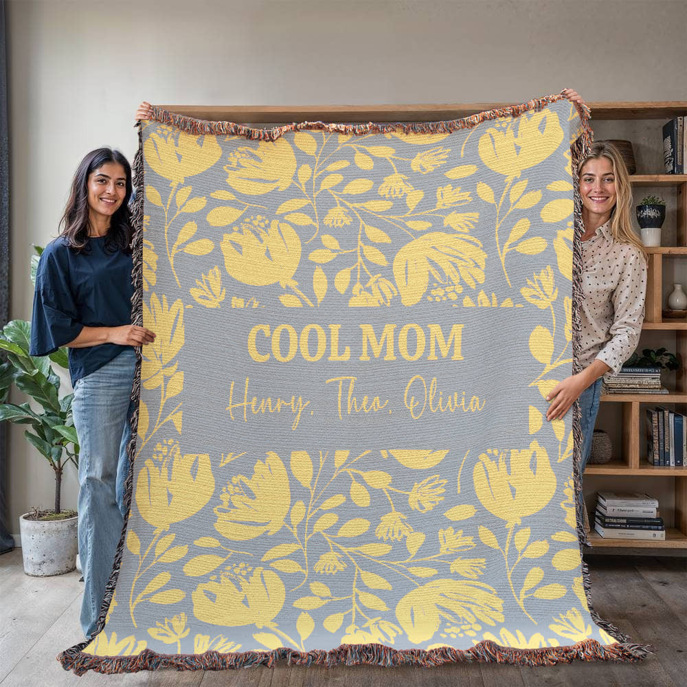 Personalized Blanket - Custom Gift for Mom, Grandma, Mimi, Abuela. Gift for her!